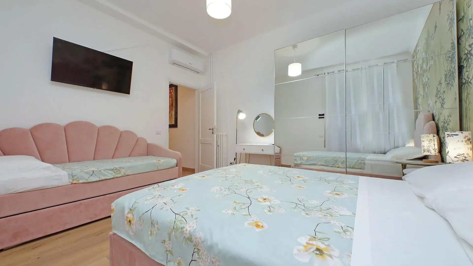 Appia Holiday Home Rome Apartment